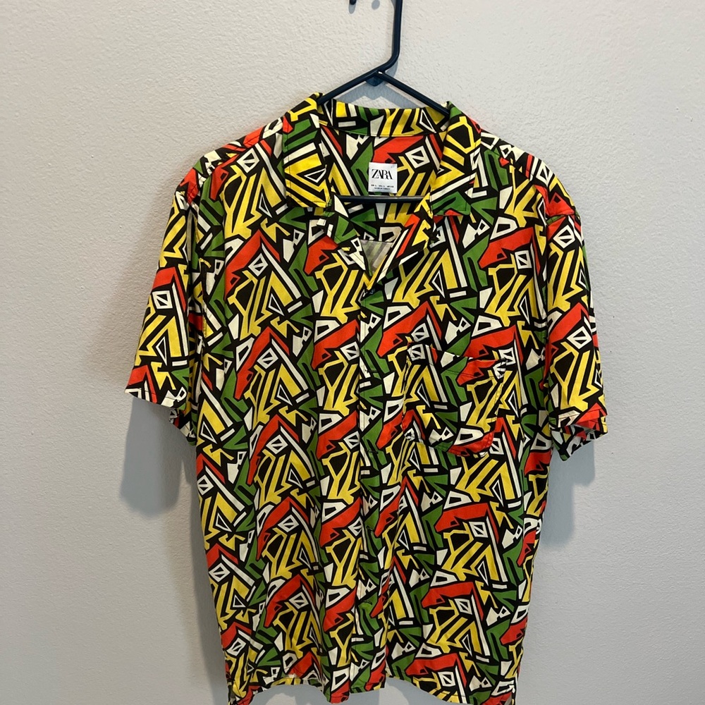 Zara Men's Multicolor Graphic Shirt